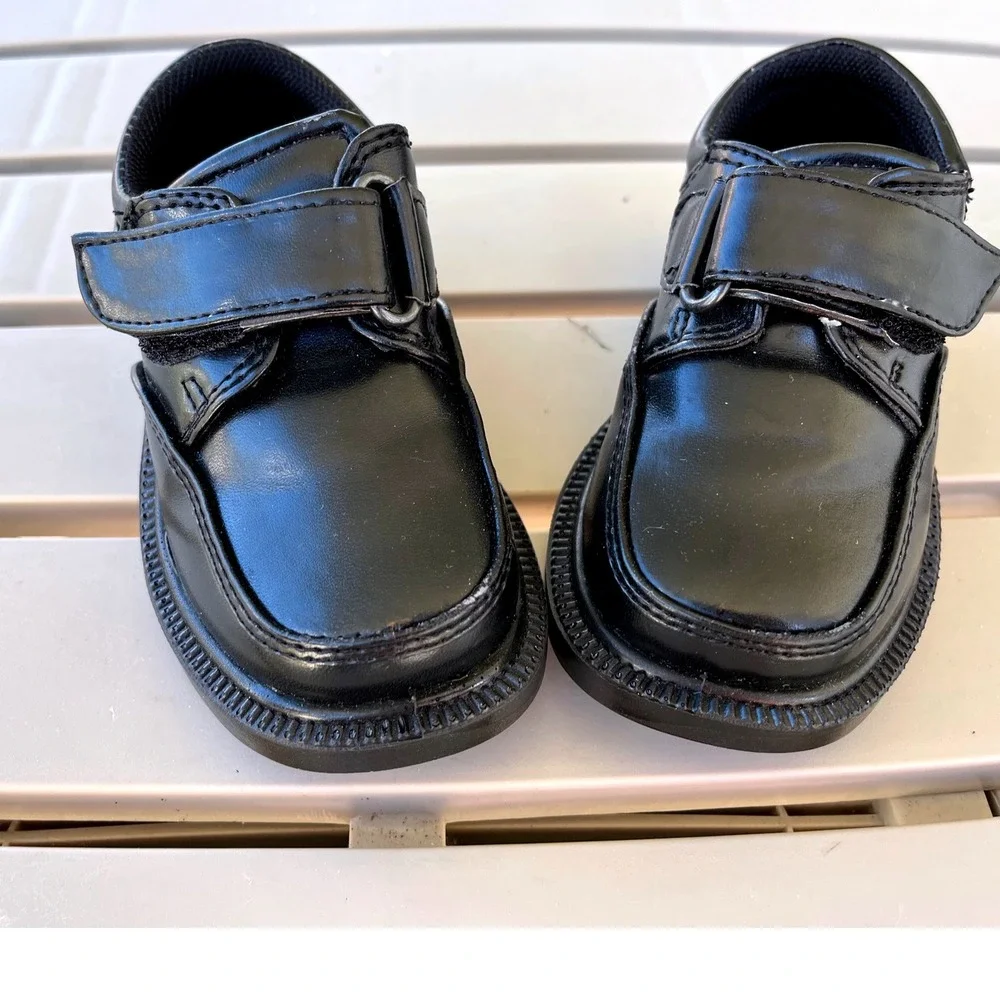 French Toast Boys Black Dress Shoes Uniform School Hook and Loop Size 5M Toddler